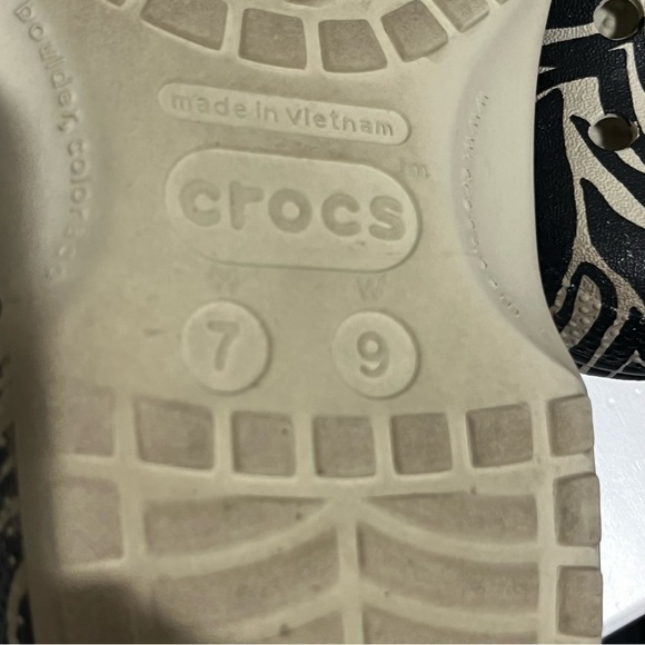 Crocs Classic Animal Remix Clogs M 7 W 9 - Picture 5 of 5